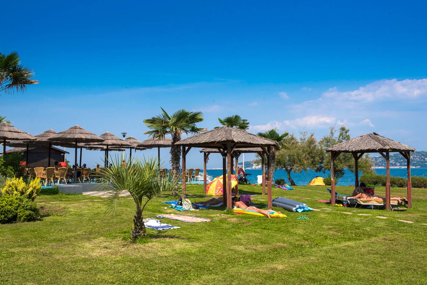 Apartments-Kanegra-Plava-Laguna-Bar-4