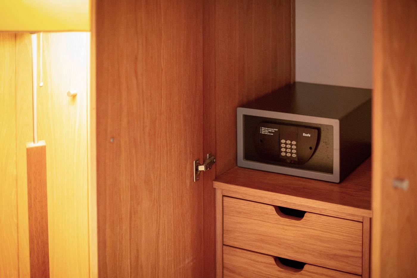 Apartamentos Turisticos Atlantida-Portugal-Funchal Madeira-Room-8