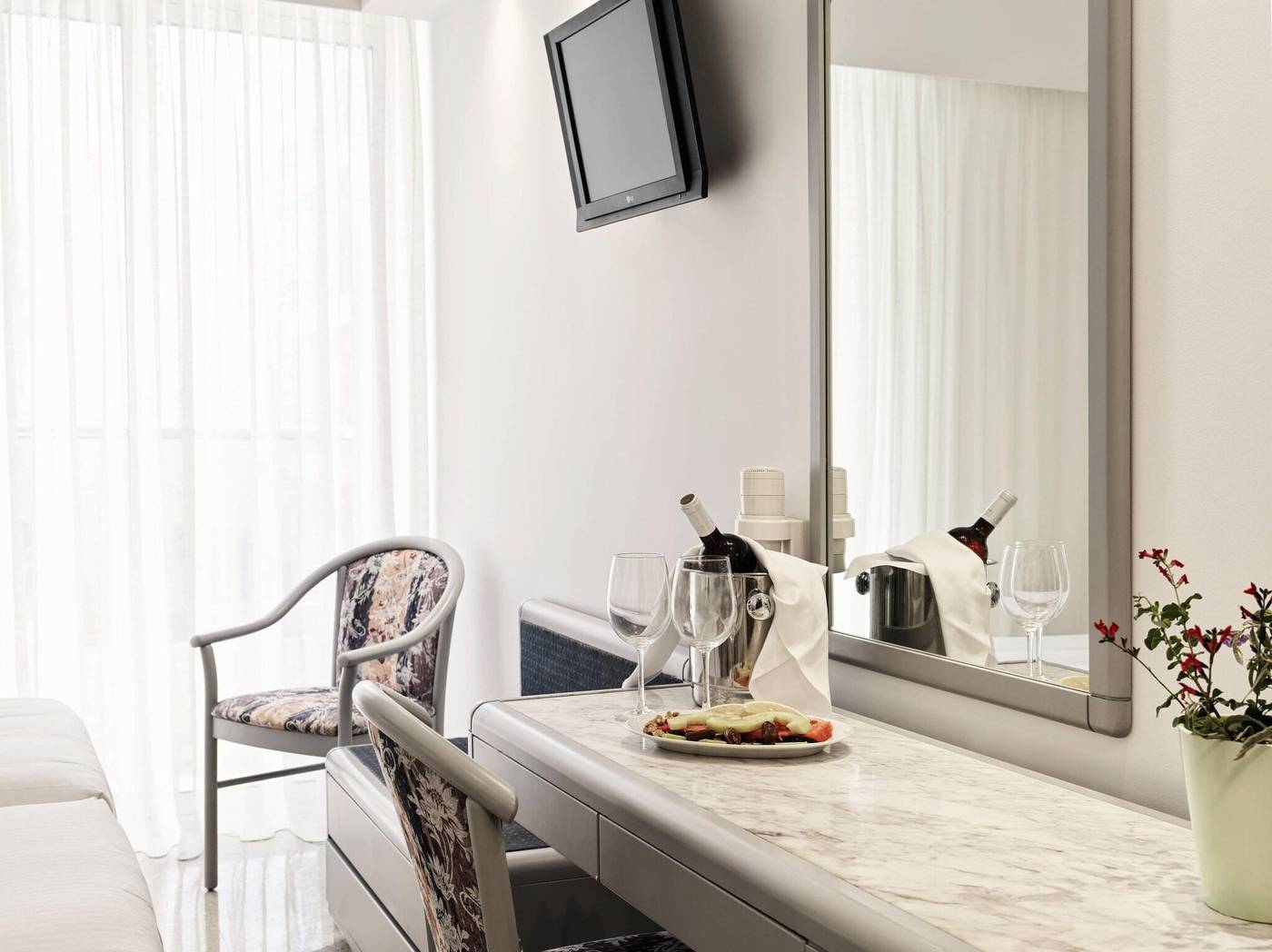 Hotel-Esperia-Room-34