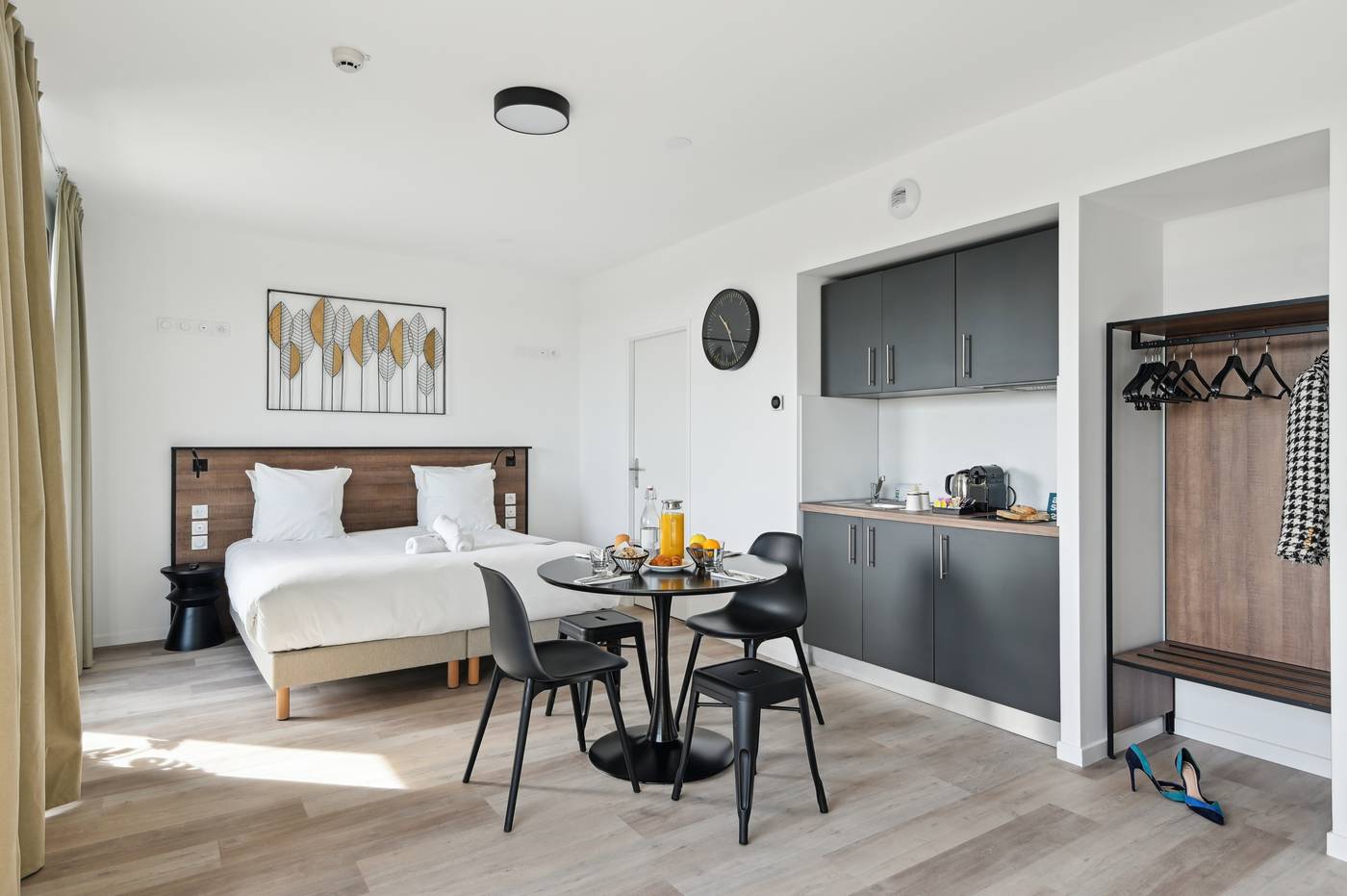 All-Suites-Appart-Hotel-Paris-Ouest-Colombes-Room-16