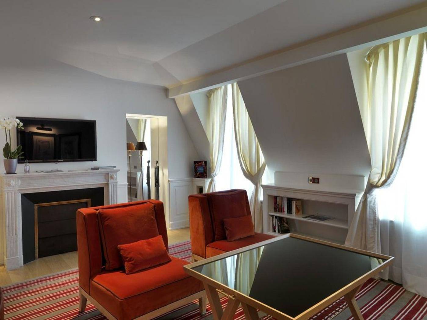 Marquis-Faubourg-Saint-Honore-Room-9