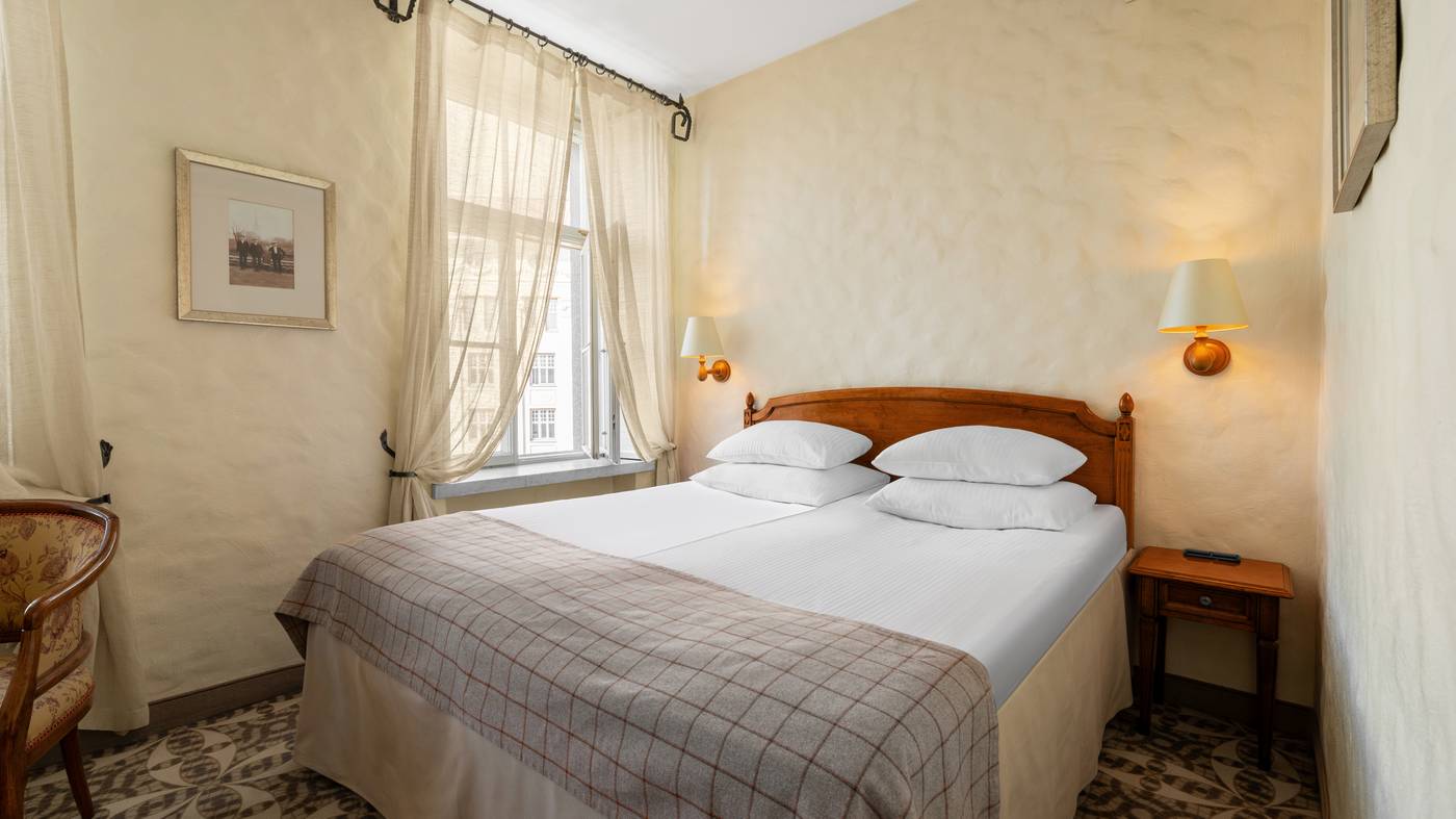 Rixwell-Collection-Savoy-Boutique-Hotel-Room-14