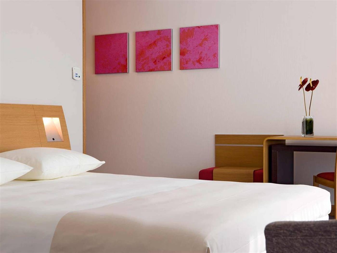 Novotel-Berlin-Am-Tiergarten-Room-42