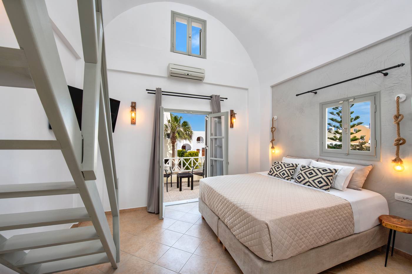 Kalya-Suites-Room-12