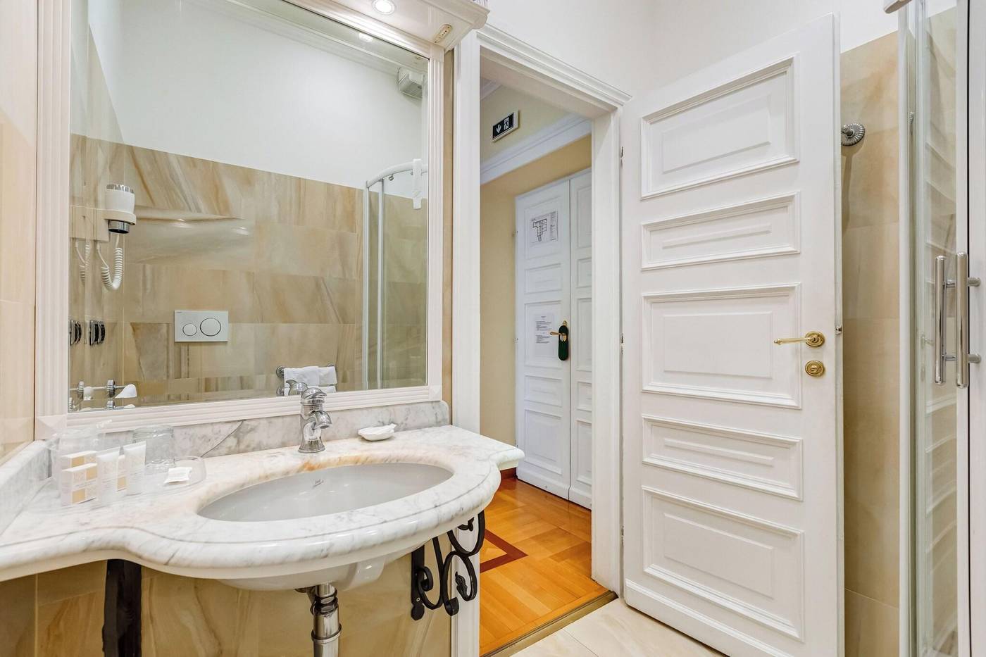 Residenza-Cellini-Room-42