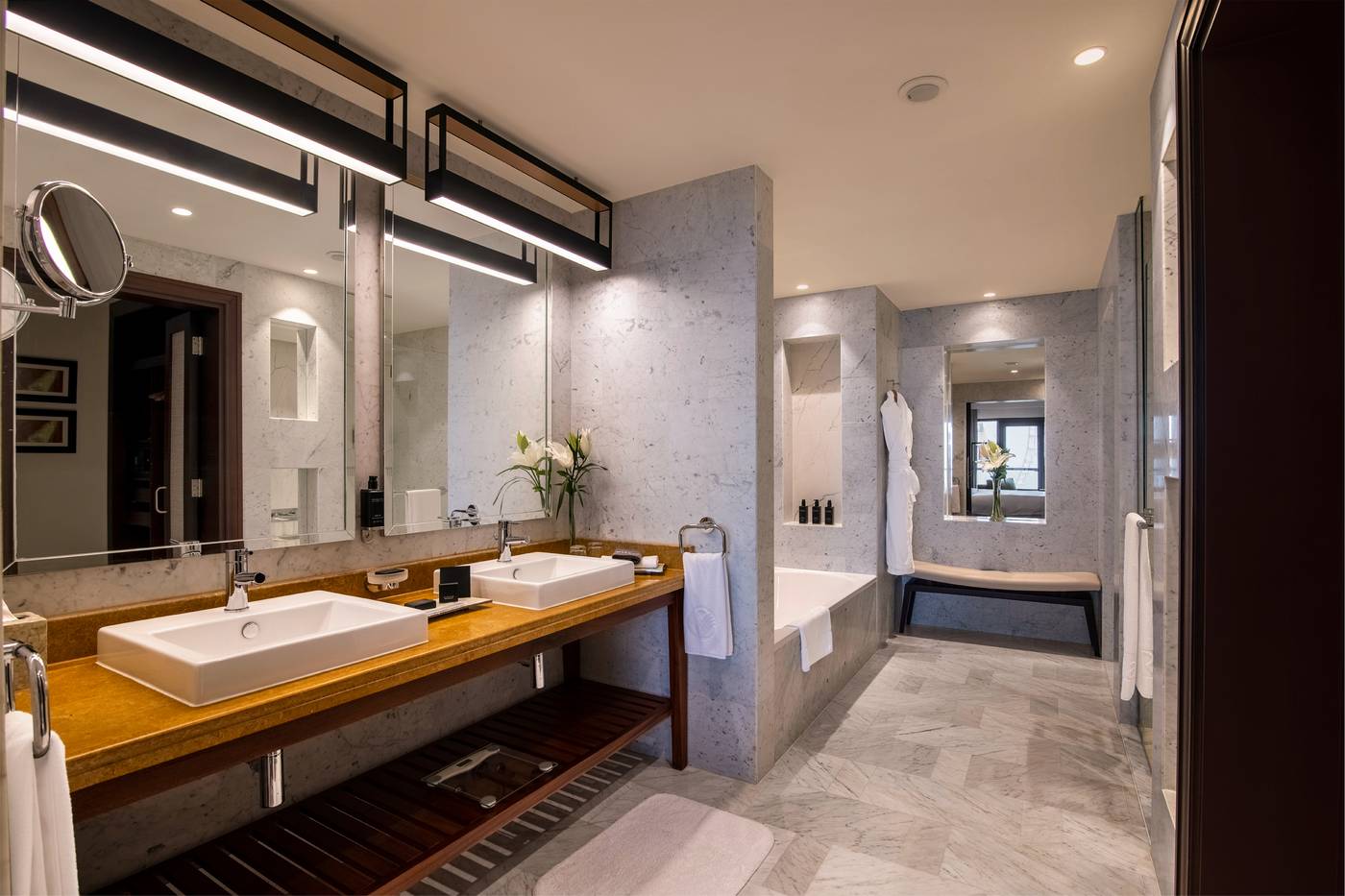 Amwaj-Rotana-Hotel-Jumeirah-Beach-Room-39