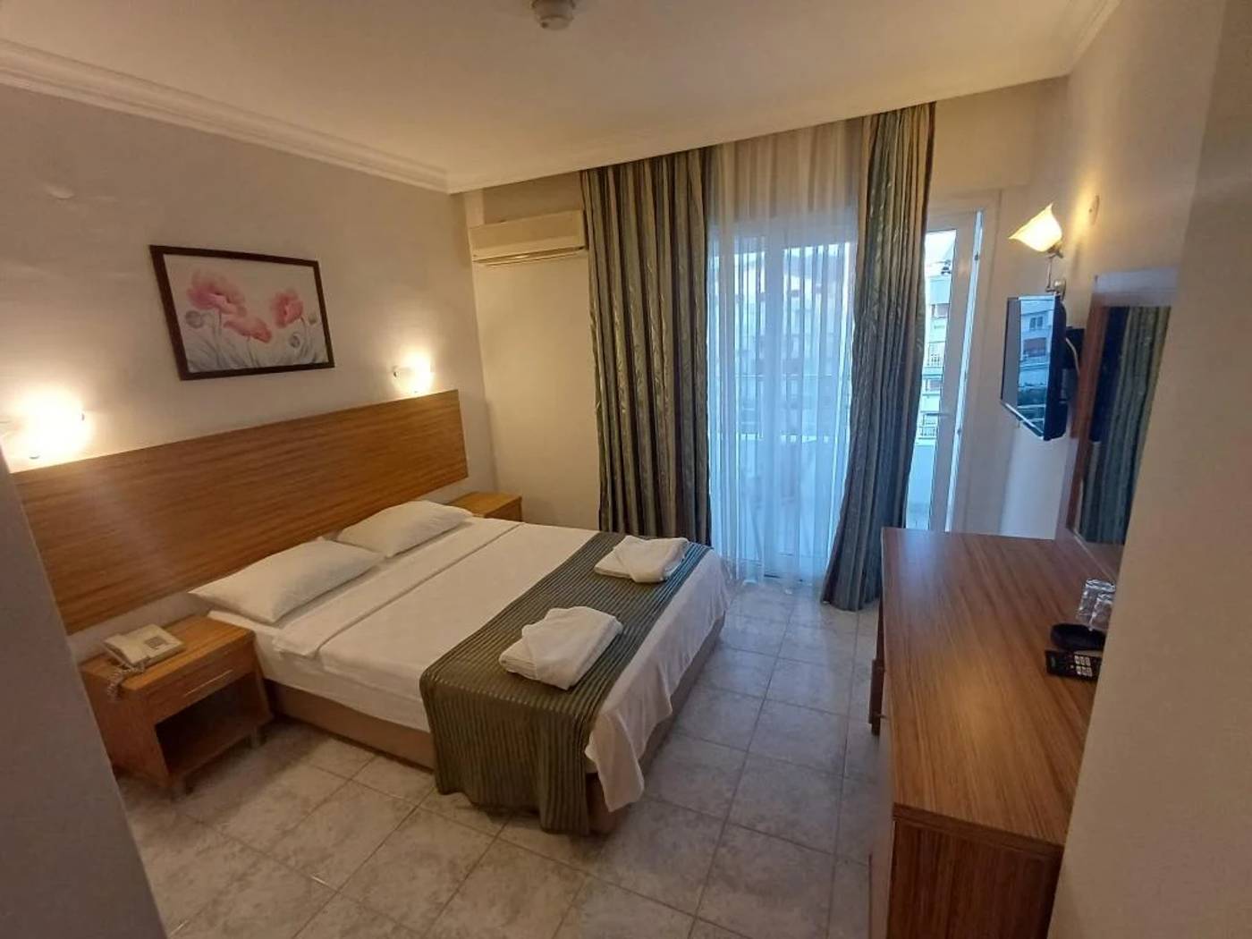 Mert Seaside Hotel