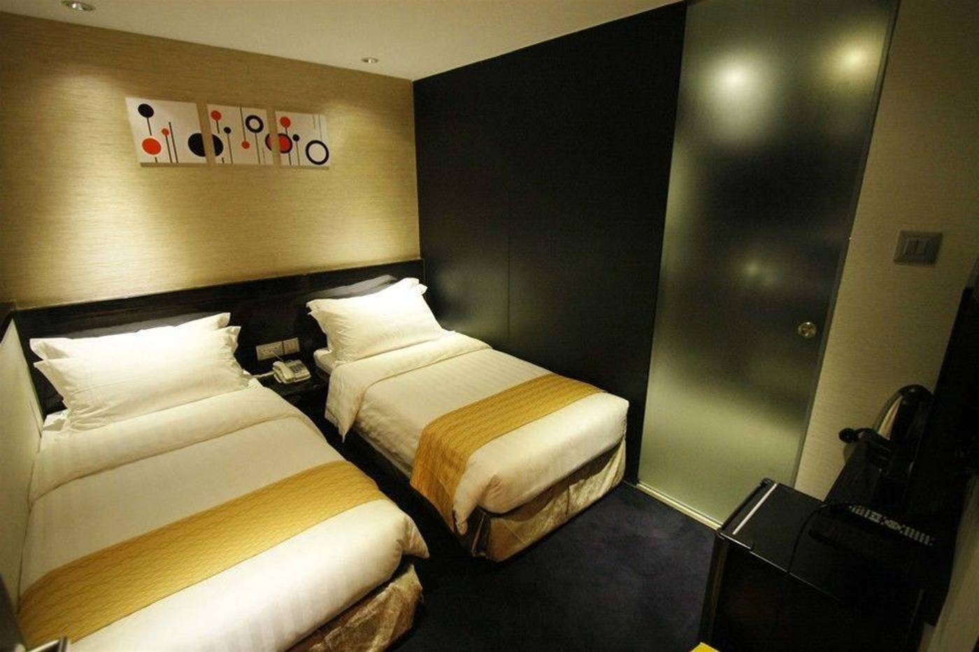 Noble-Park-Hotel-General-view-11