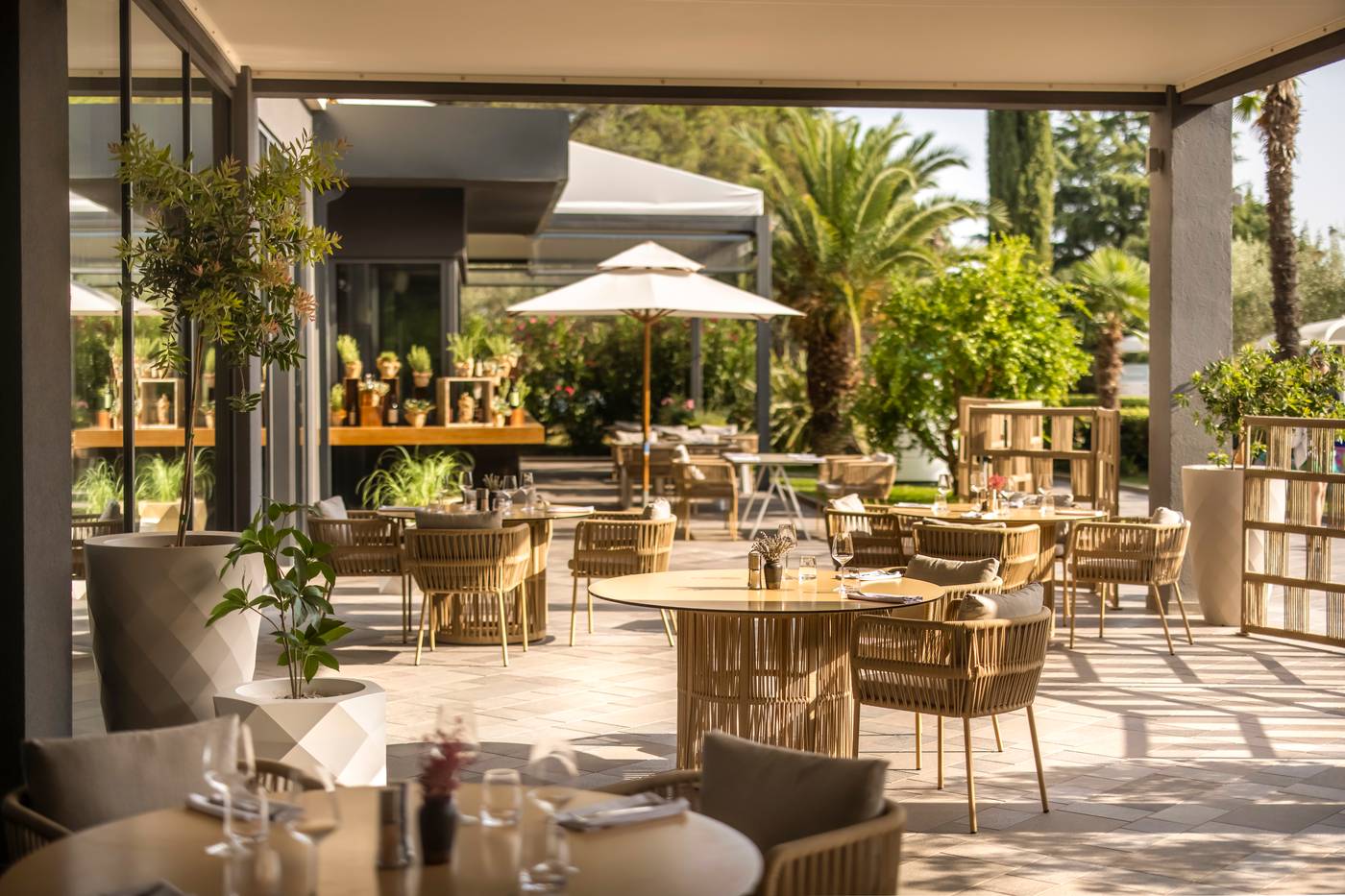 Aminess-Maestral-hotel-Restaurant-12