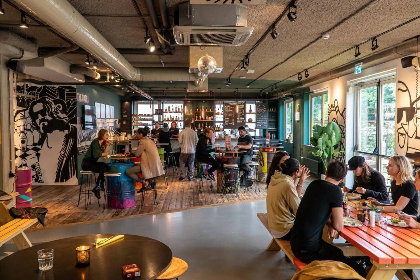 Via-Suites-Restaurant-12