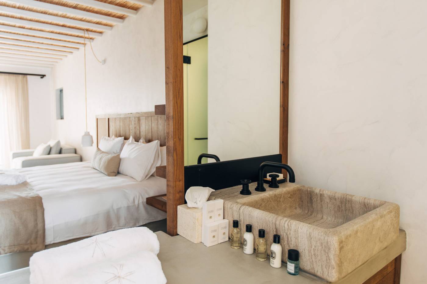 Branco-Mykonos-Room-36