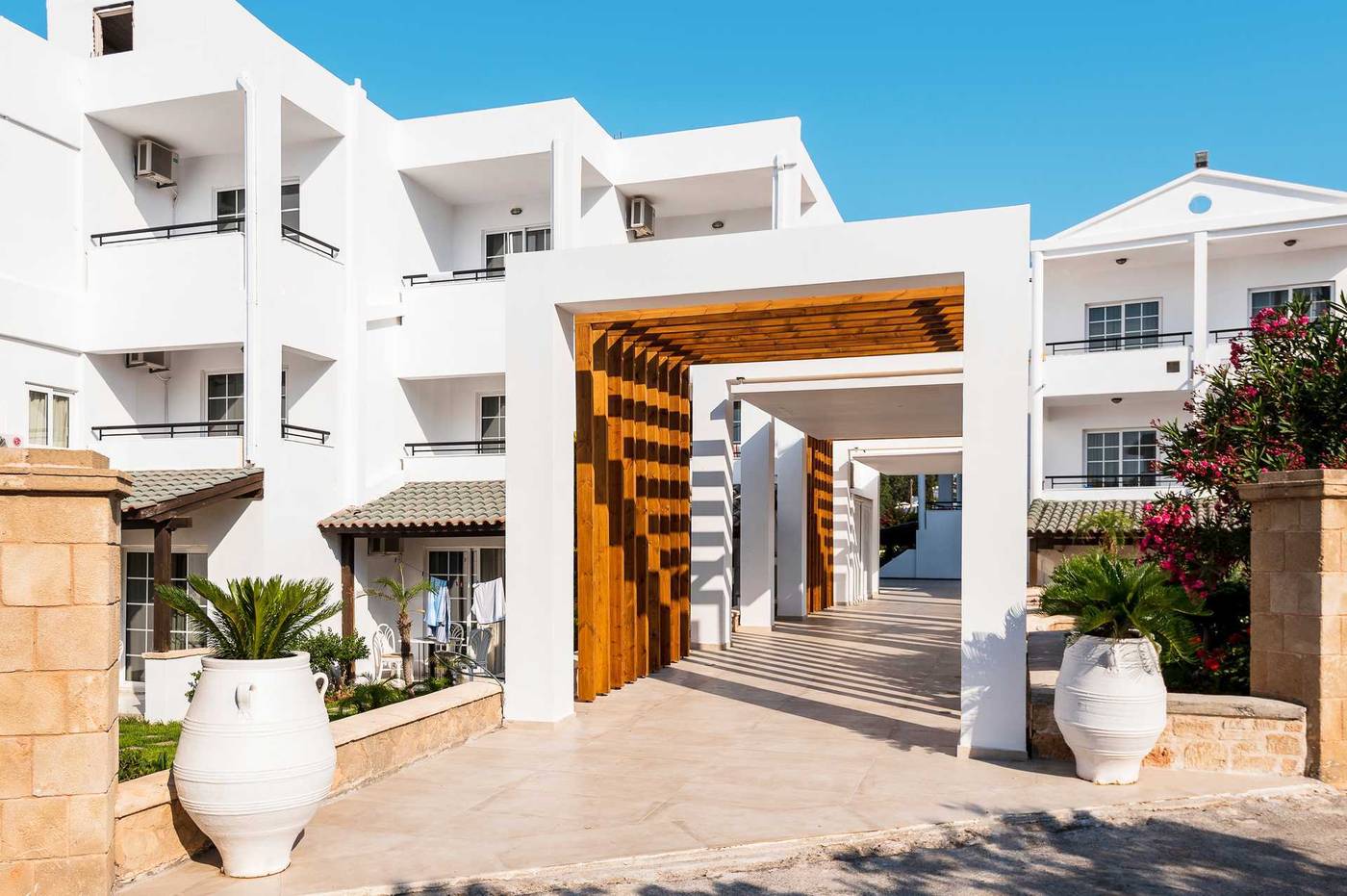 Elvita Hotel