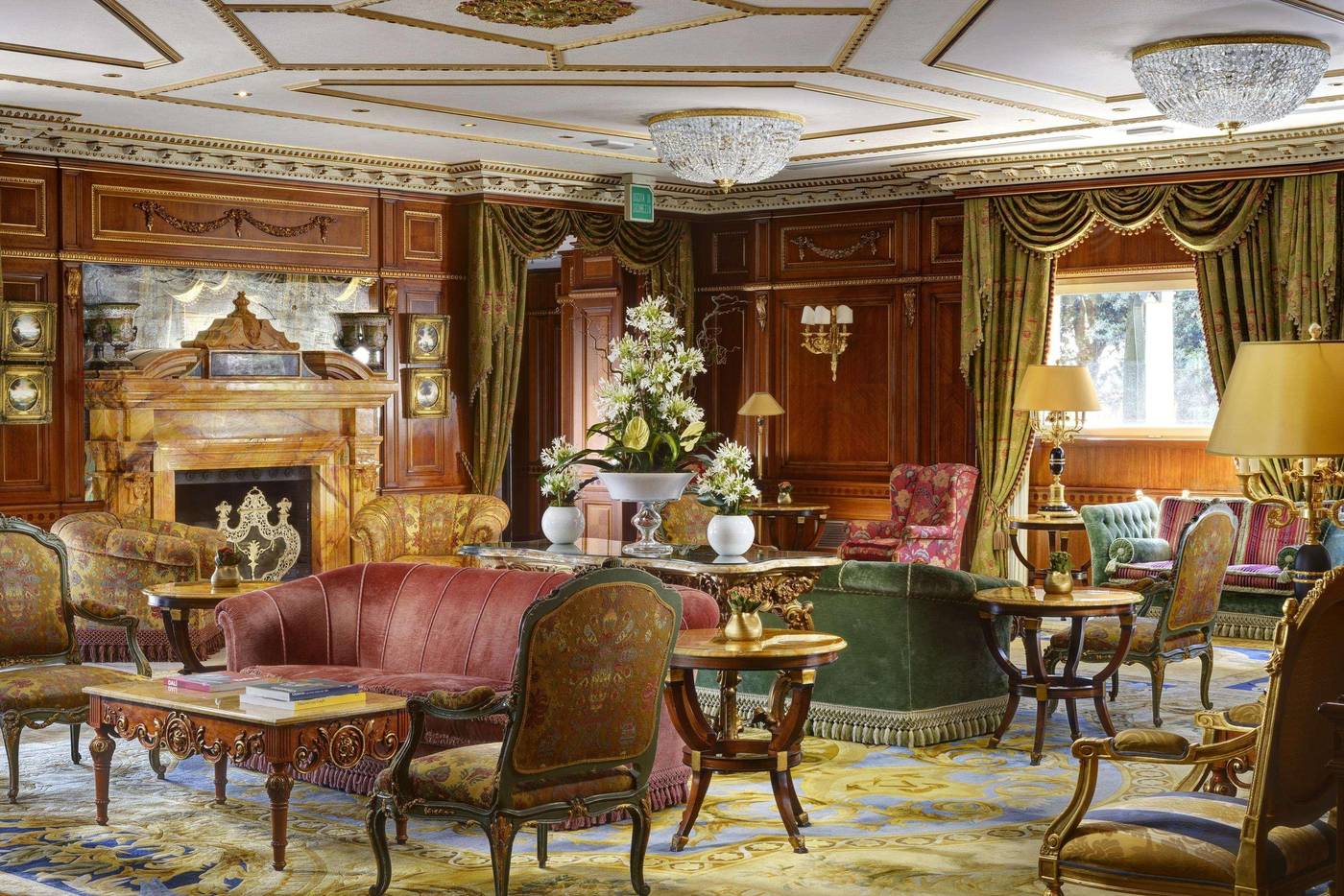 Parco-dei-Principi-Grand-Hotel---Spa-Lobby-6