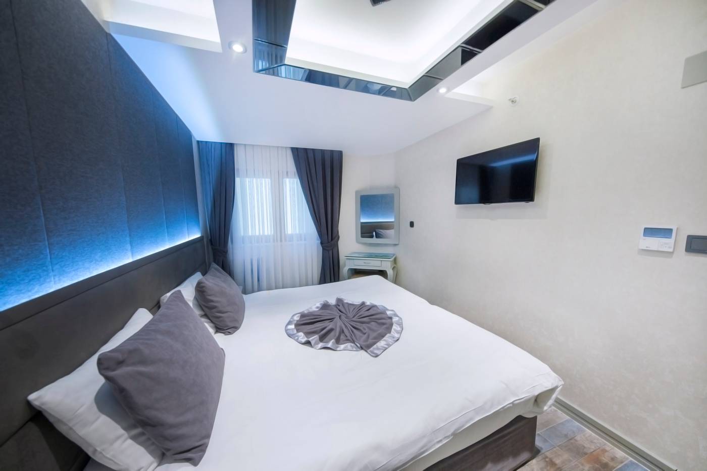 Parmada-Hotel-Old-City-Room-25