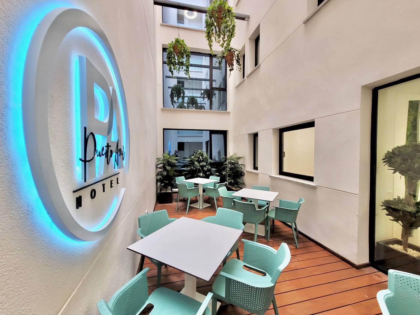 Puerto-Azul-Restaurant-44