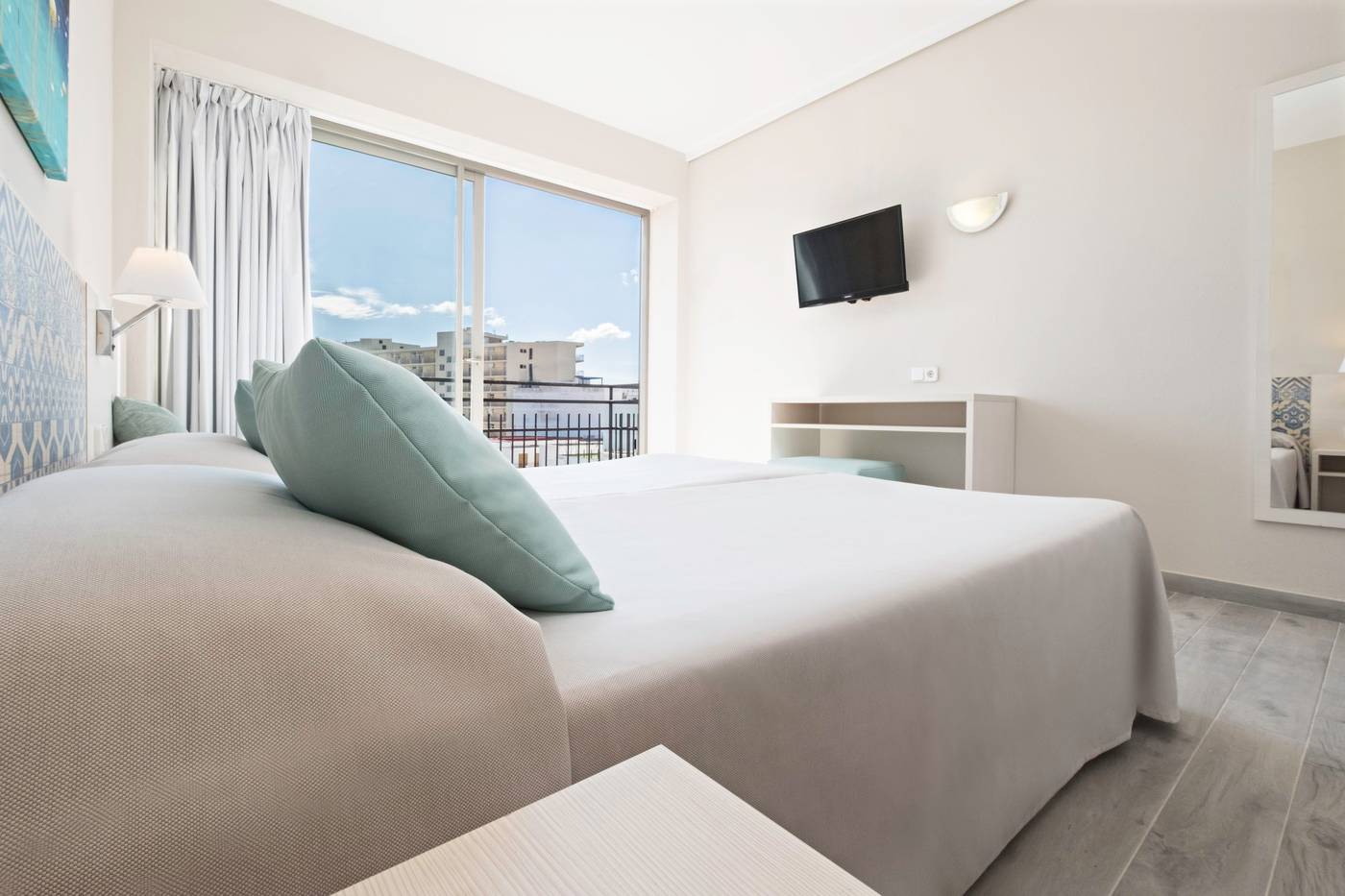 AzuLine-Hotel-Llevant-Room-12