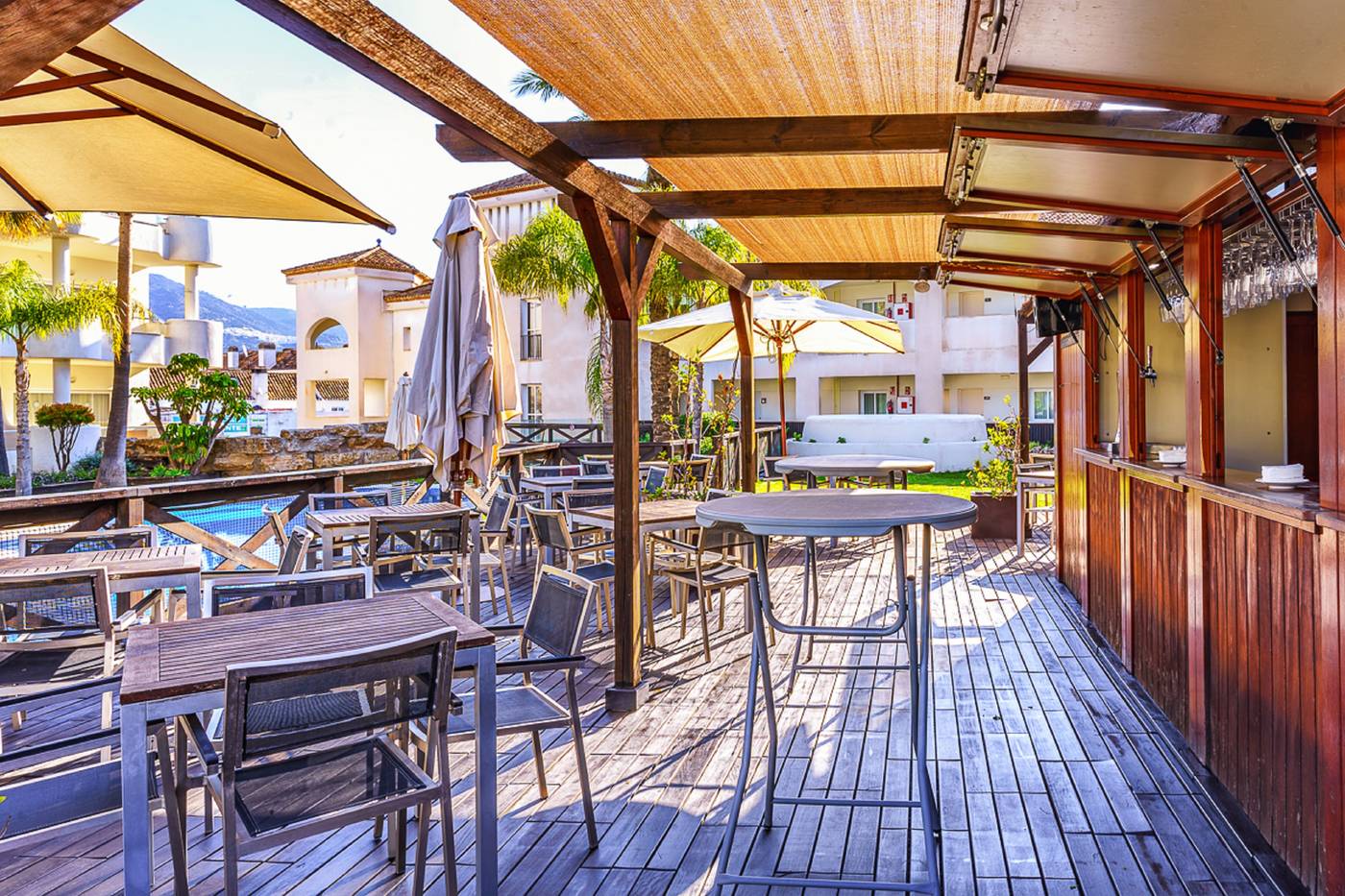 Aparthotel-Cordial-Mijas-Golf-Bar-10