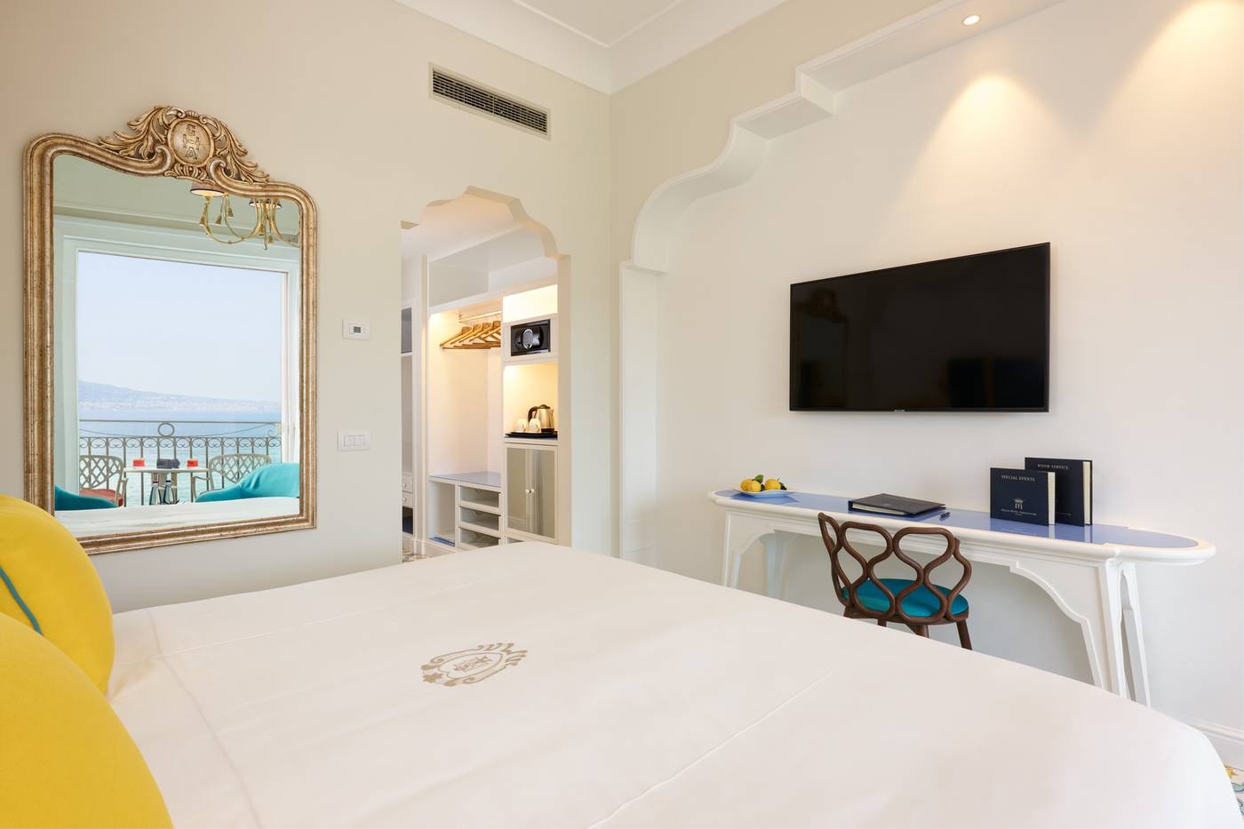 Grand-Hotel-Ambasciatori-Room-27