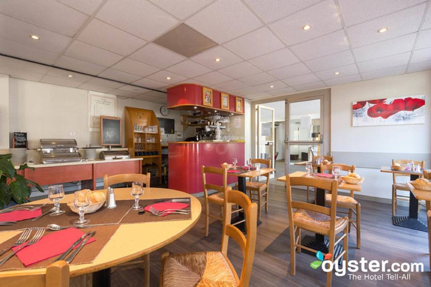 Kyriad-Nice-Ouest-Stade-Saint-Isidore-Restaurant-17