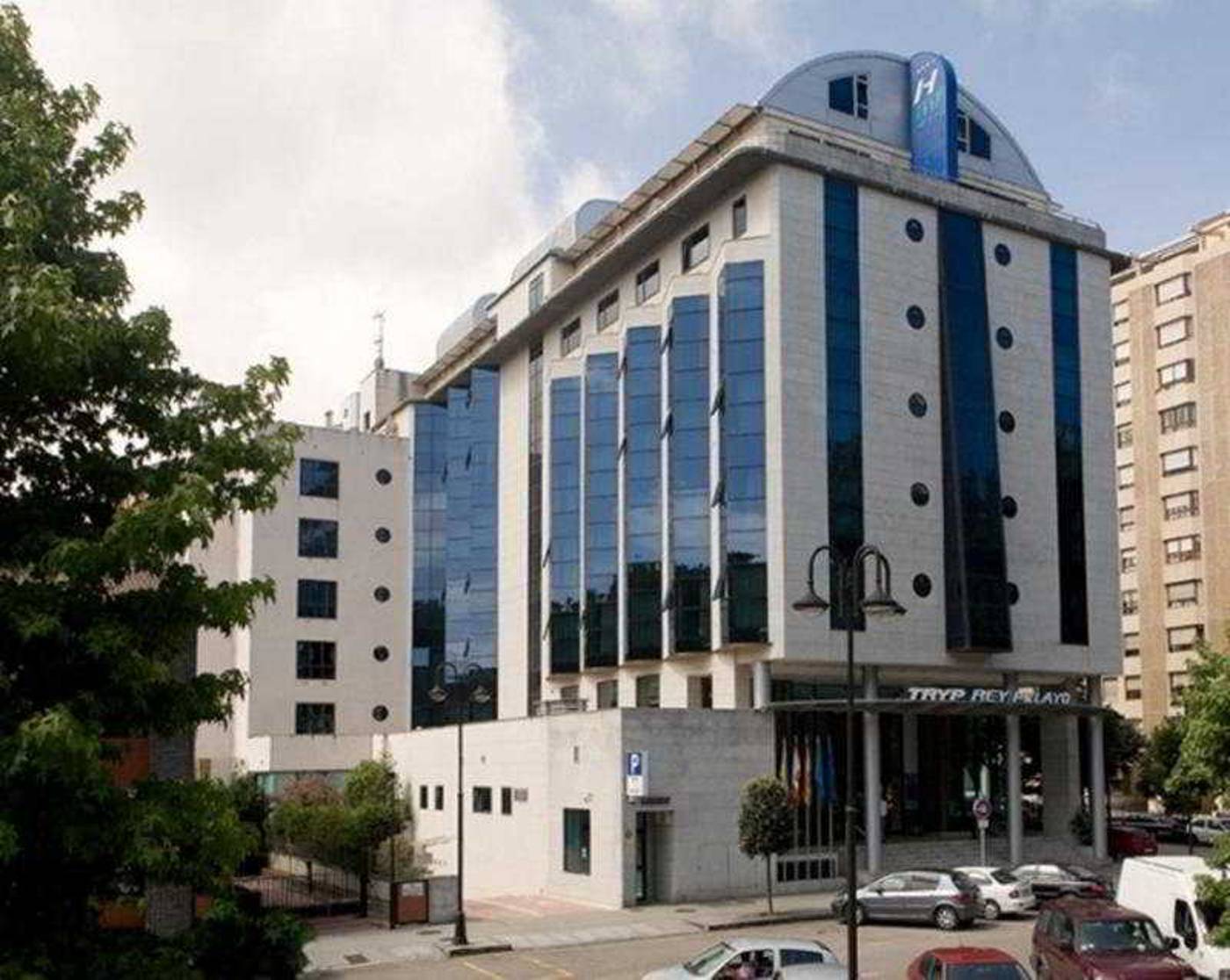 Zentral Gijon Rey Pelayo-Spain-GIJON-General view-5