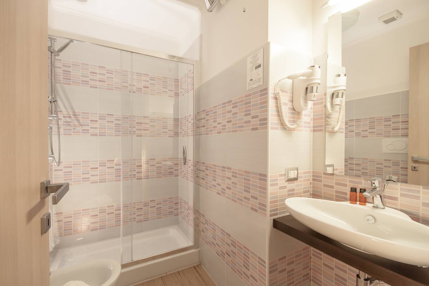 Rome-Kings-Suite-Room-33