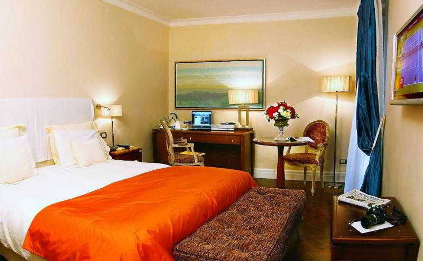 Vivaldi-Luxury-Hotel-Room-18