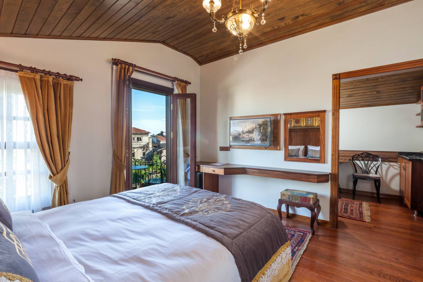 Ferman-Konak-Hotel-Room-2