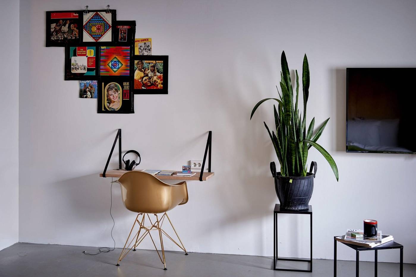 Q-Factory-Hotel-Room-27