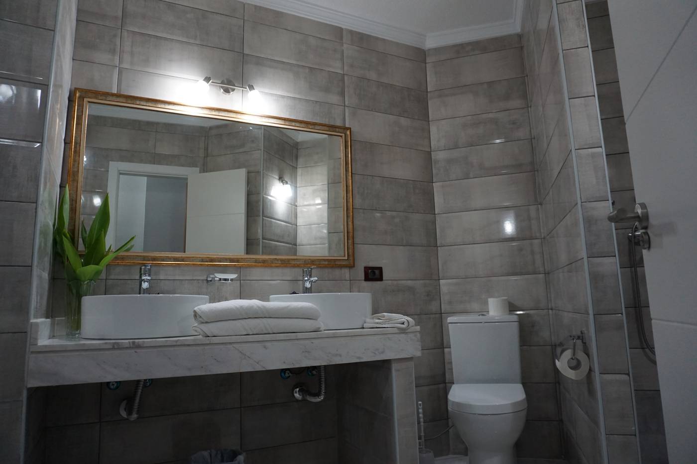 Las-Piramides-Resort-Room-33