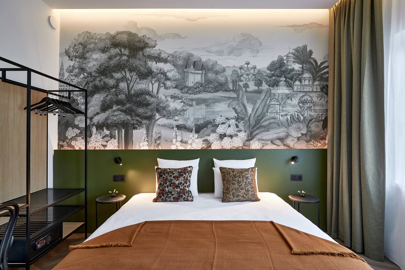 Urban-Yard-Hotel-Room-17