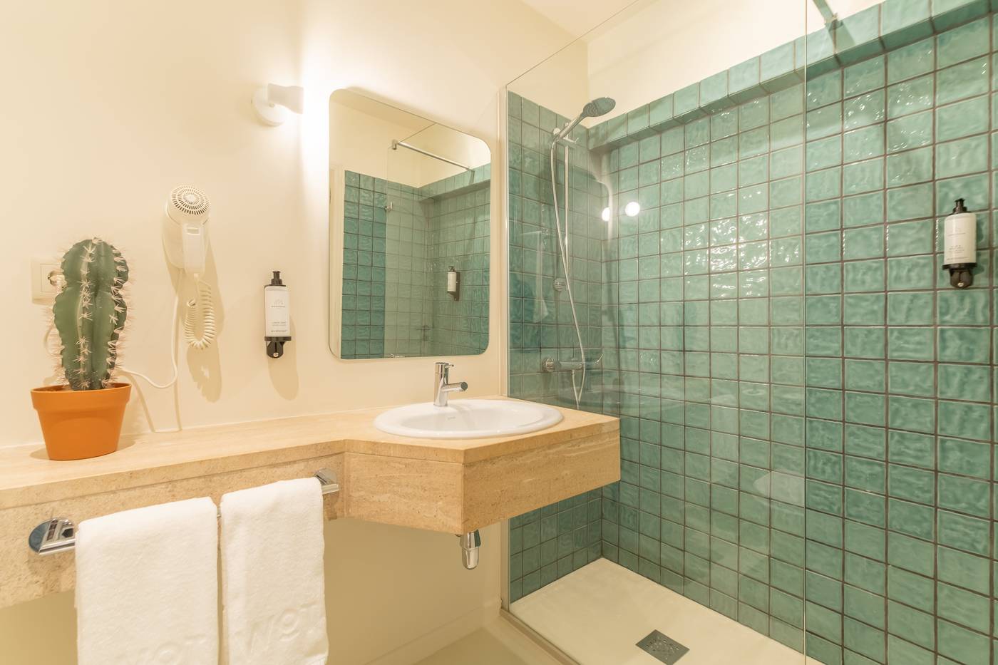 WOT-Lagos-Montemar-Room-22