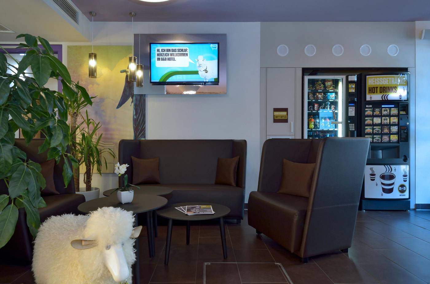 B&B Hotel Stuttgart-Vaihingen-Germany-Stuttgart-Lobby-9
