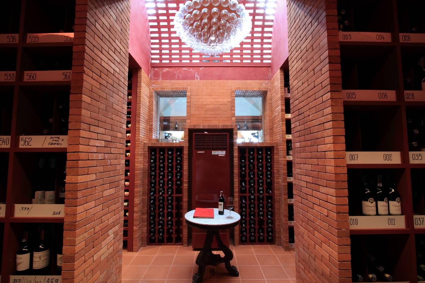 Mom-Tri-S-Villa-Royale-Restaurant-64