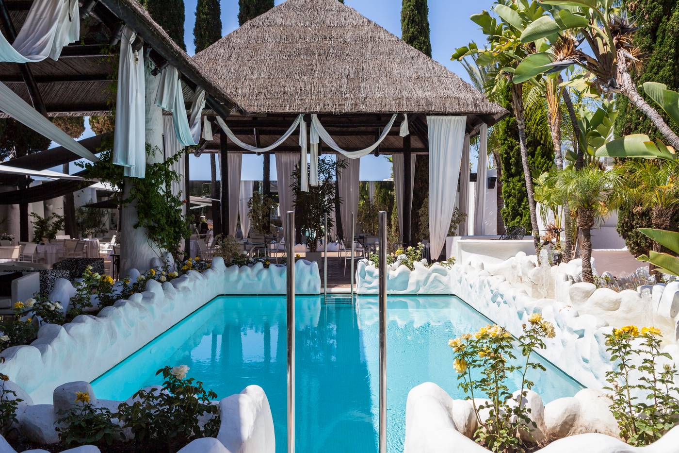 Albayzin-del-Mar-Pool-10