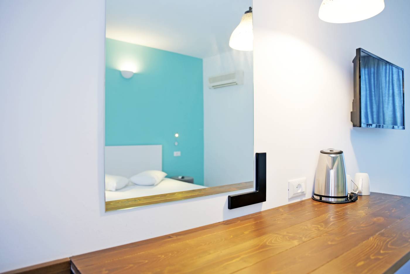 Hillside-Studios-Room-55