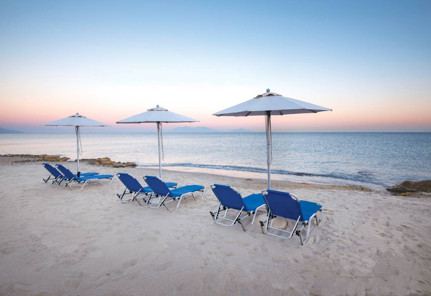 Grand-Blue-Beach-Hotel-Beach-80