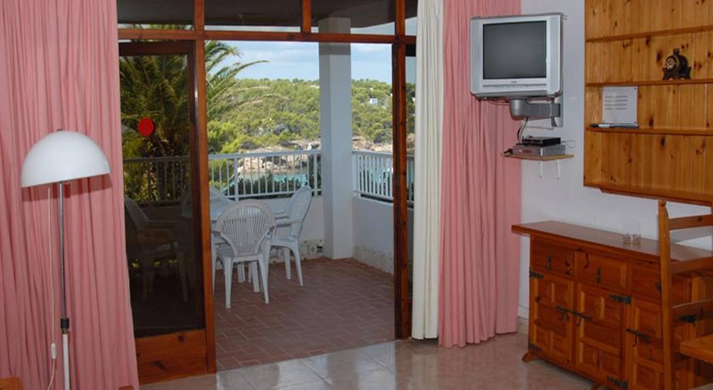 Del-Rey-Apartments-Room-11