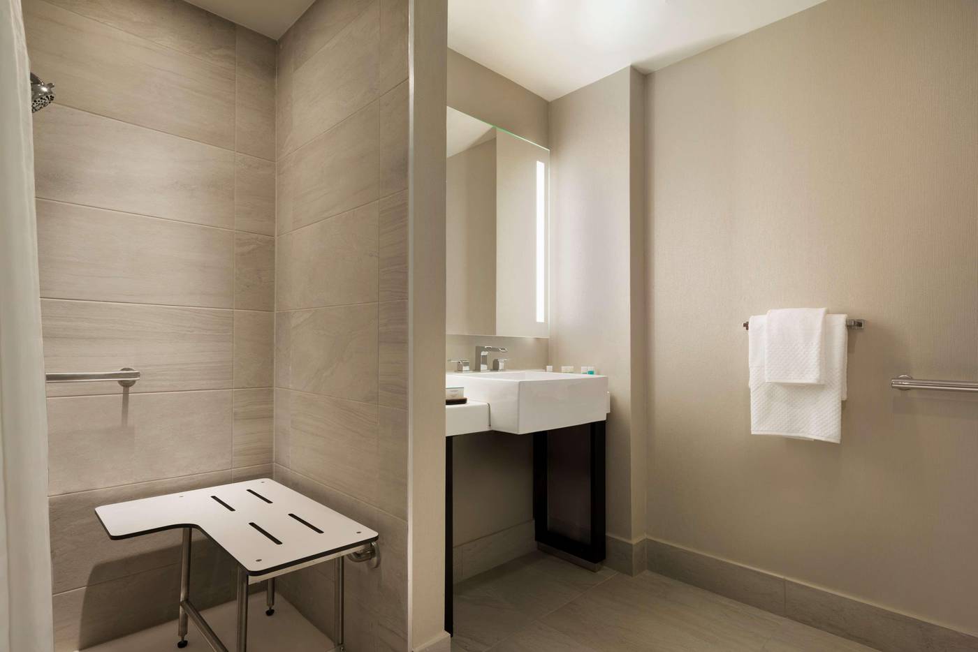 Embassy-Suites-by-Hilton-New-York-Manhattan-Times-Sq-Room-54