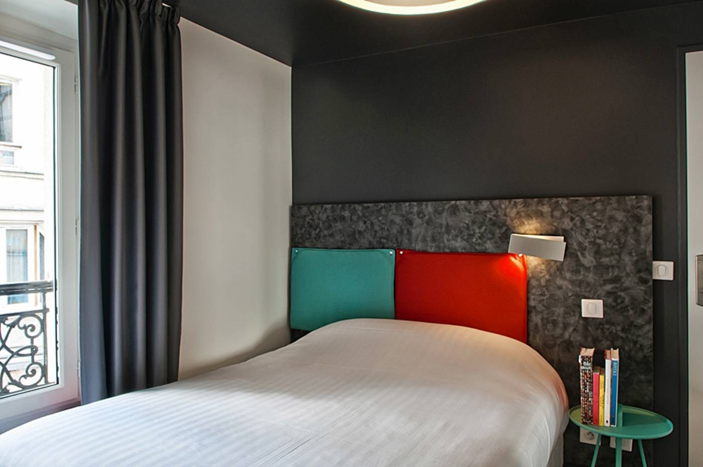 Des-Metallos-Room-10