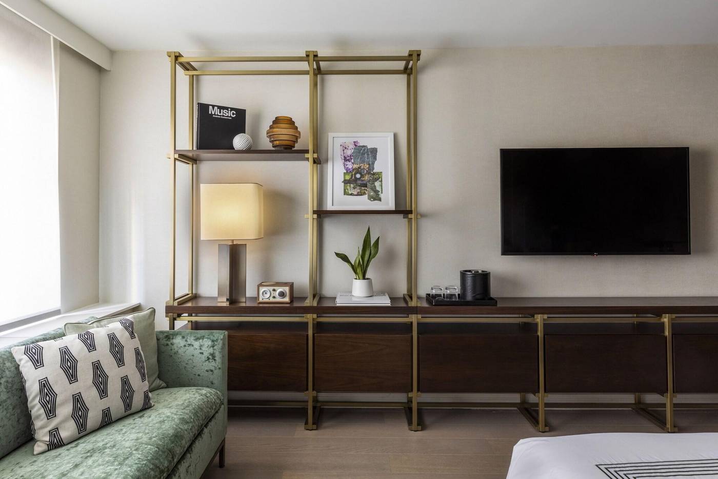 Thompson-Central-Park-New-York-Room-42