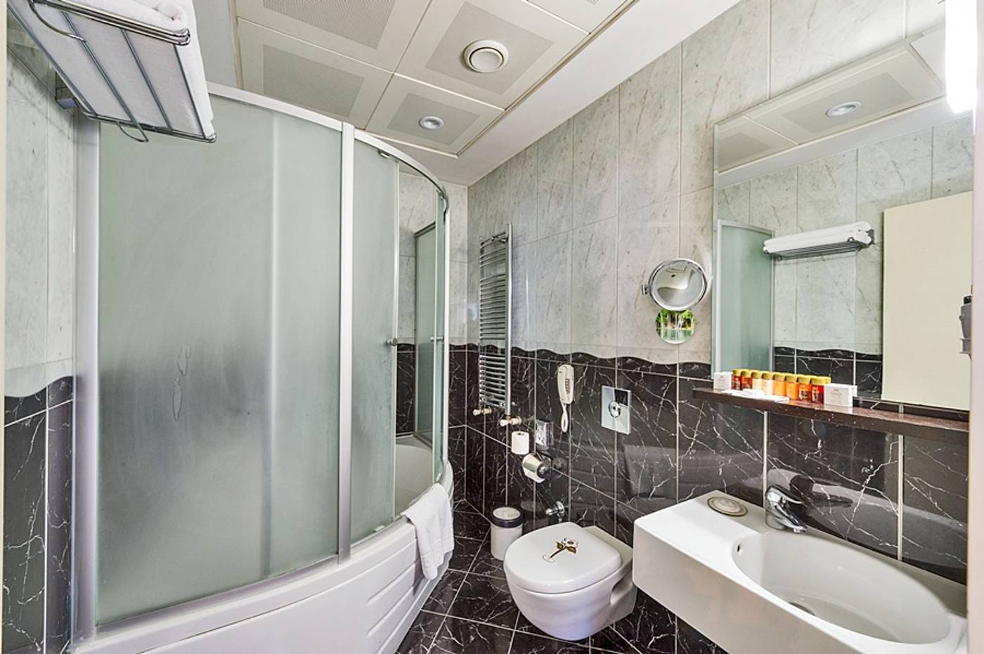 The-Beyaz-Saray-Hotel-Room-38