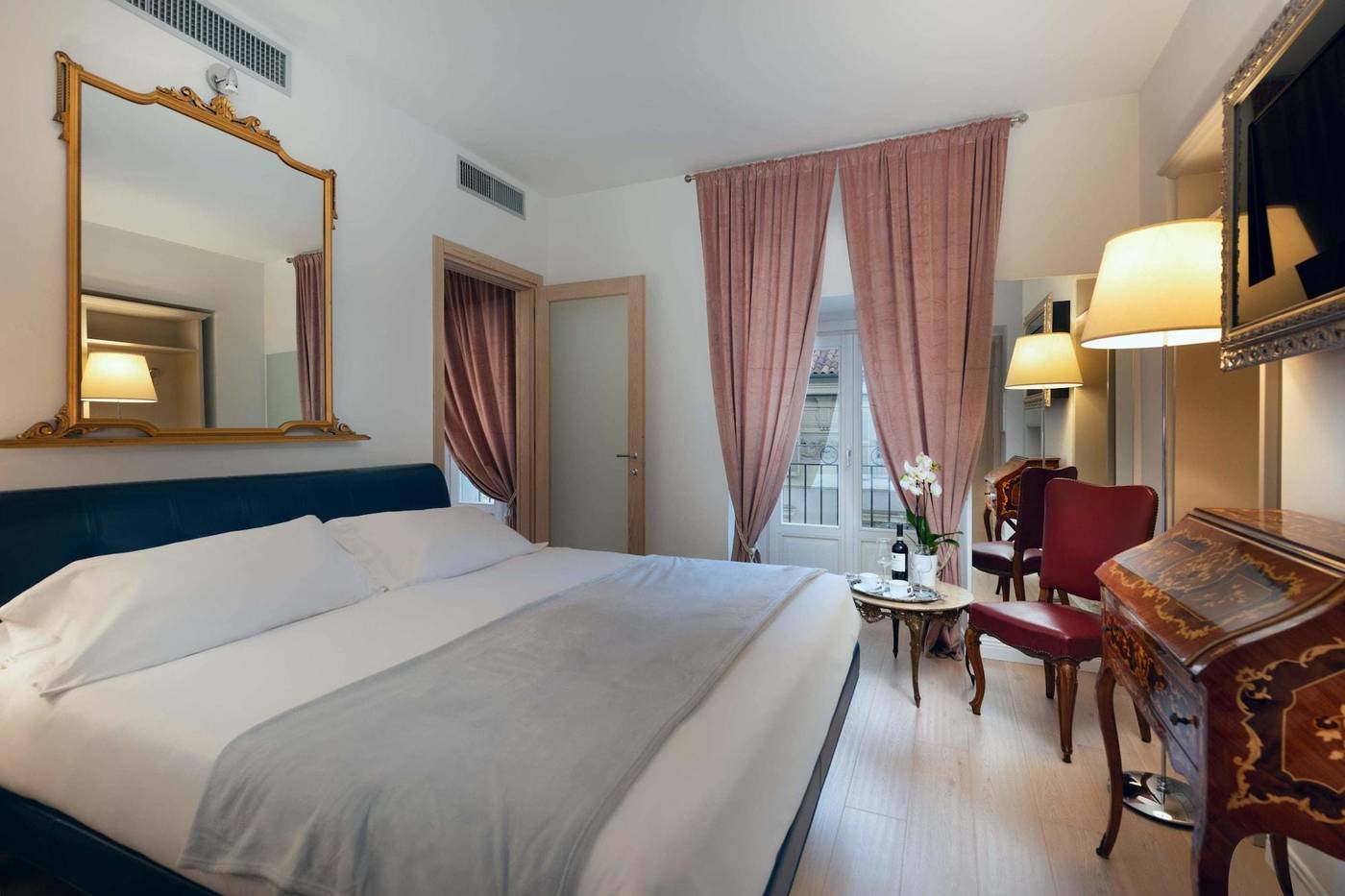 Corte Realdi Luxury Rooms - Torino - Italy - TURIN - Room - 4