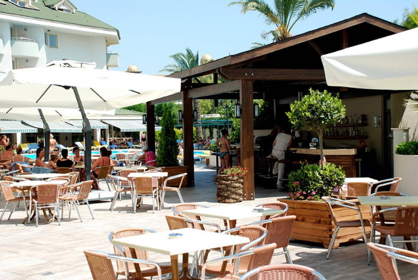 Side-Breeze-Hotel-Bar-14