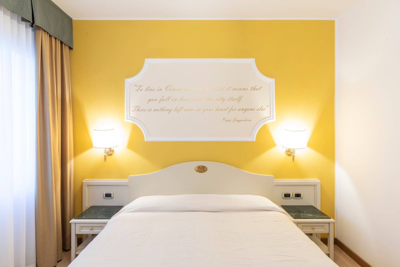 Hotel-Ca--Tron-Room-9