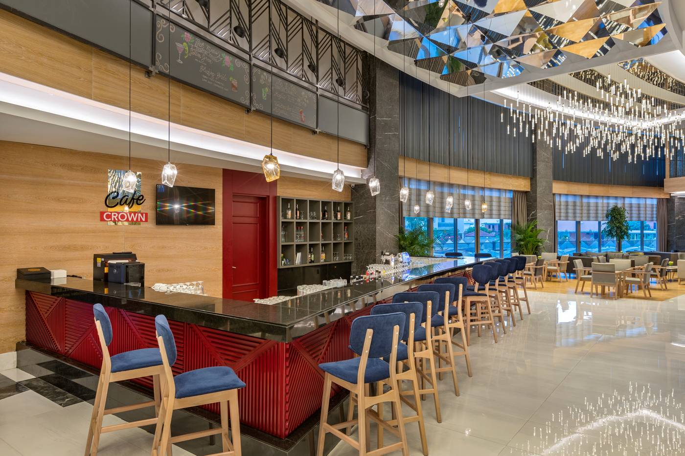 Side-Crown-Sunshine-Bar-48