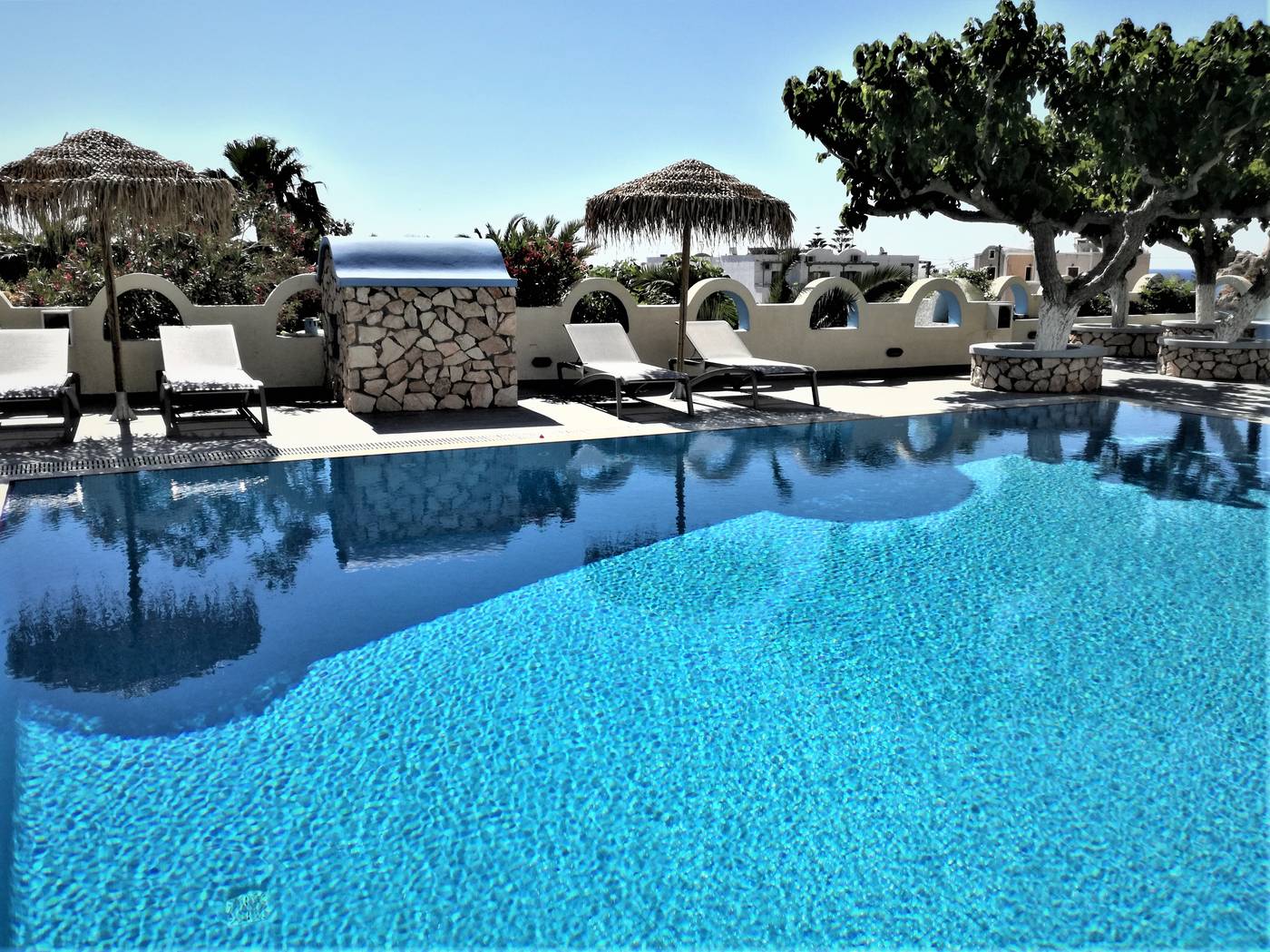Artemis-Hotel-Kamari-Pool-7