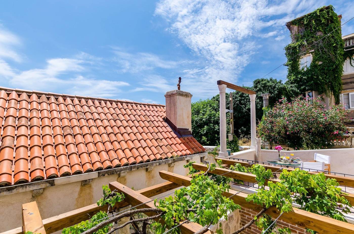 Villa-Monte-Santo-Room-1