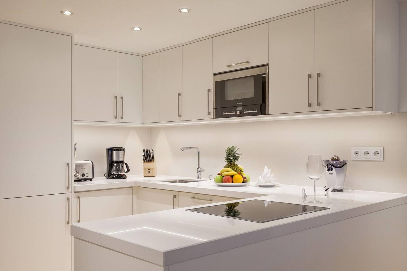 Pine-Cliffs-Hotel--a-Luxury-Collection-Resort-Room-43