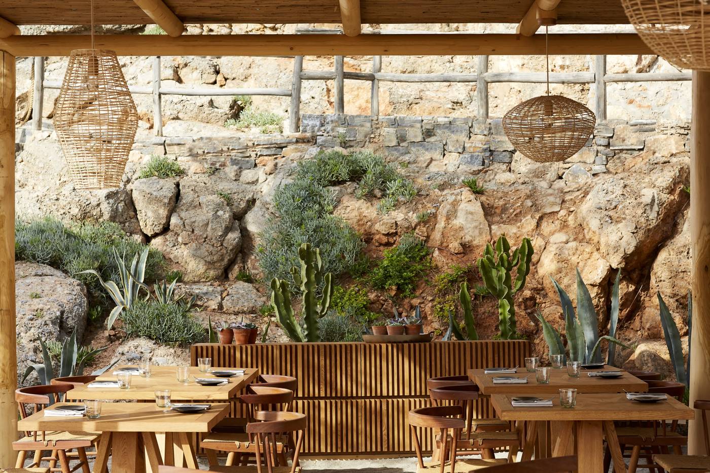 Daios-Cove-Resort---Luxury-Villas-Restaurant-91