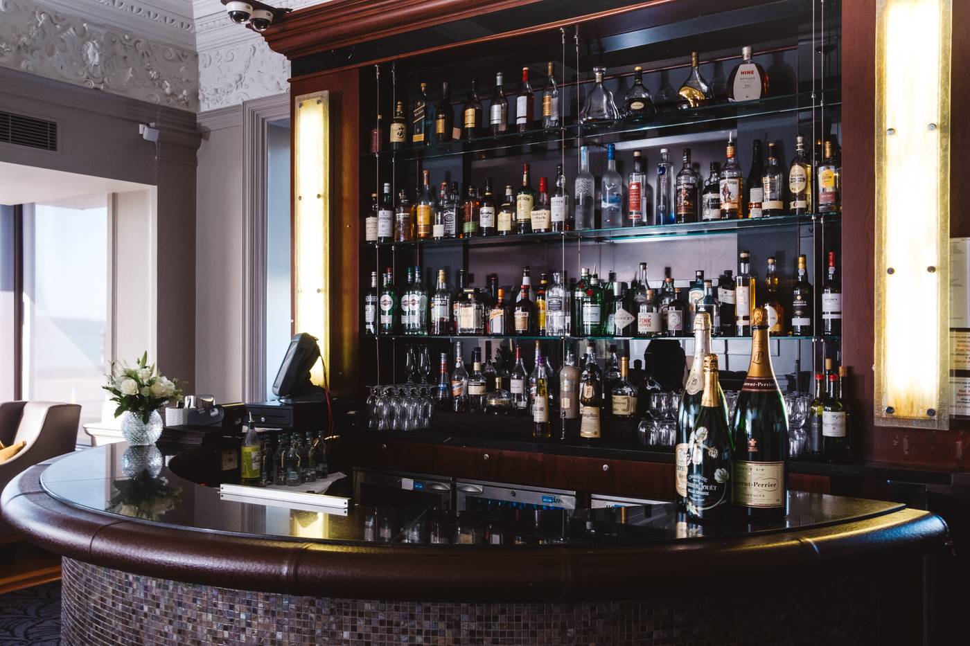 Grand-Jersey-Hotel---Spa-Bar-7